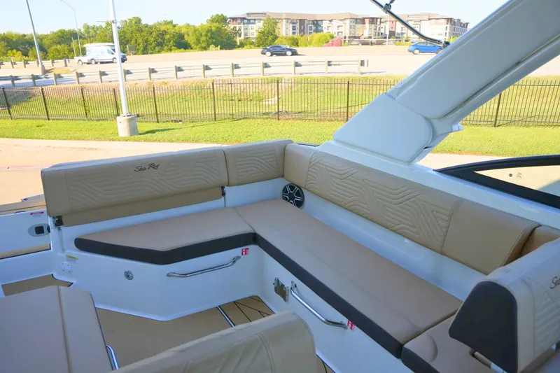 Slide: The Image of Sea Ray SDX 270 Surf 2026 - 12