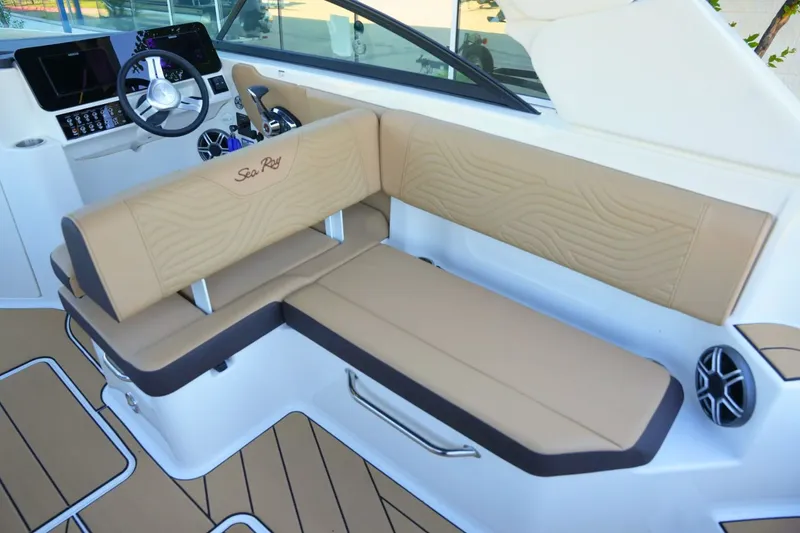 Slide: The Image of Sea Ray SDX 270 Surf 2026 - 13