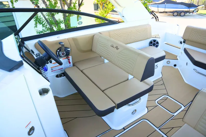 Slide: The Image of Sea Ray SDX 270 Surf 2026 - 17