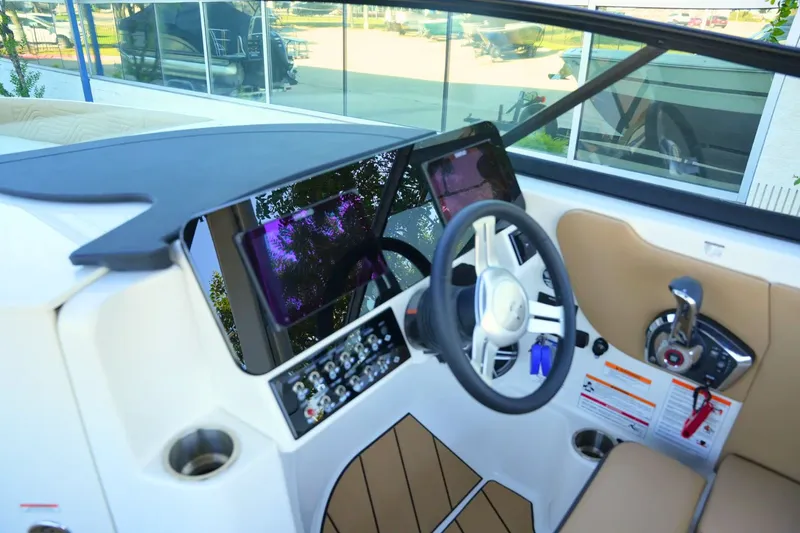 Slide: The Image of Sea Ray SDX 270 Surf 2026 - 19