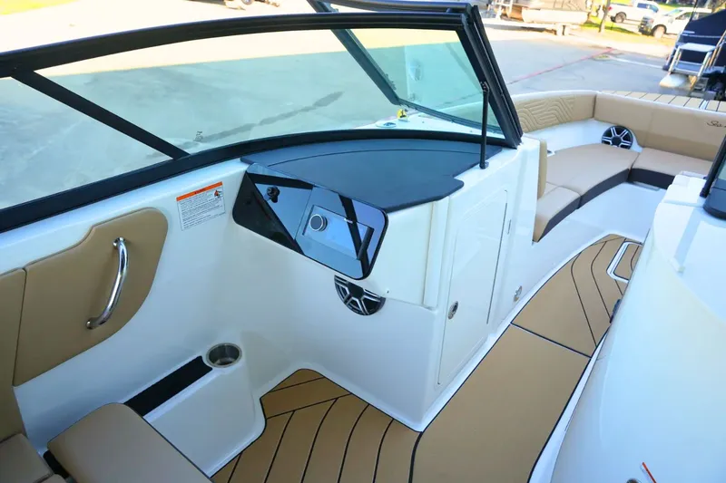 Slide: The Image of Sea Ray SDX 270 Surf 2026 - 21
