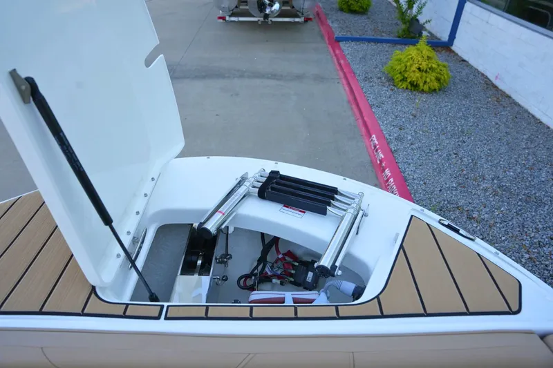 Slide: The Image of Sea Ray SDX 270 Surf 2026 - 32