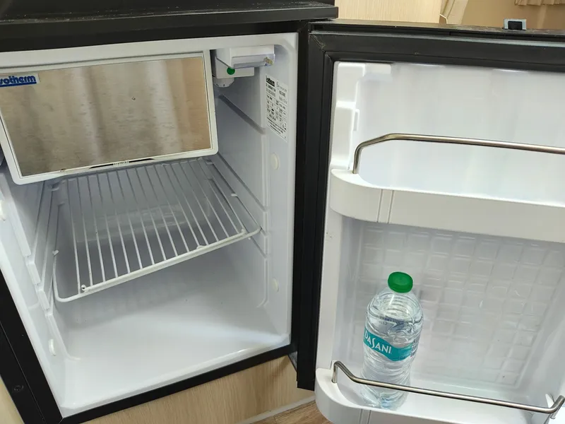 Slide: The Image of Regal 28 Express 2023 - 12