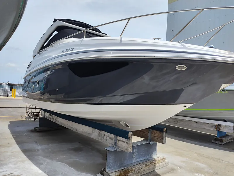 Slide: The Image of Regal 28 Express 2023 - 2