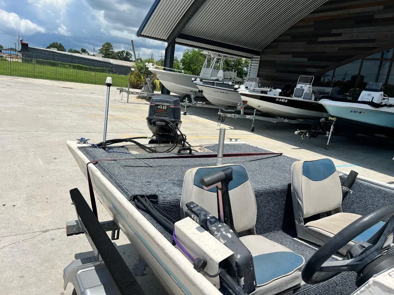 Slide: The Image of Waco 16 1994 - 6