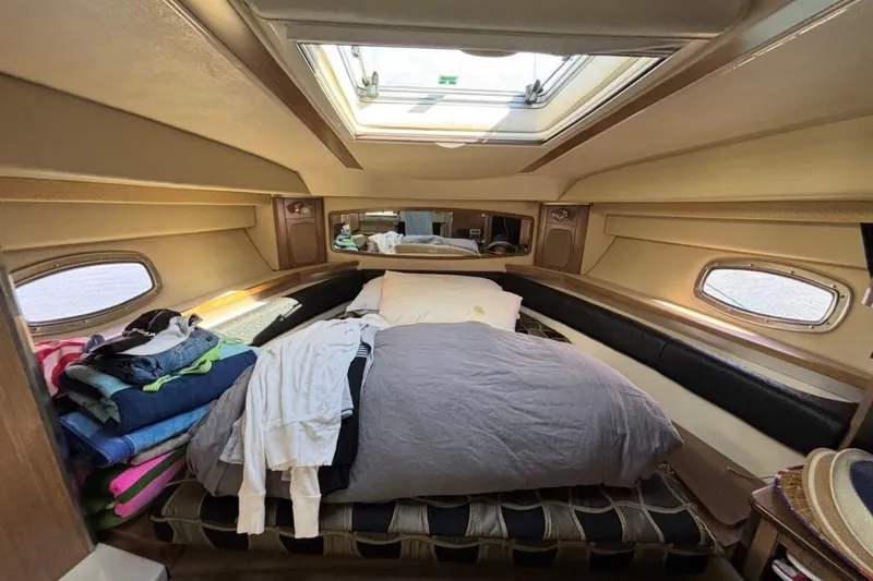 Slide: The Image of Interior cabin of 2011 CHAPPARELL Signature 330 boat with bed and skylight. - 20