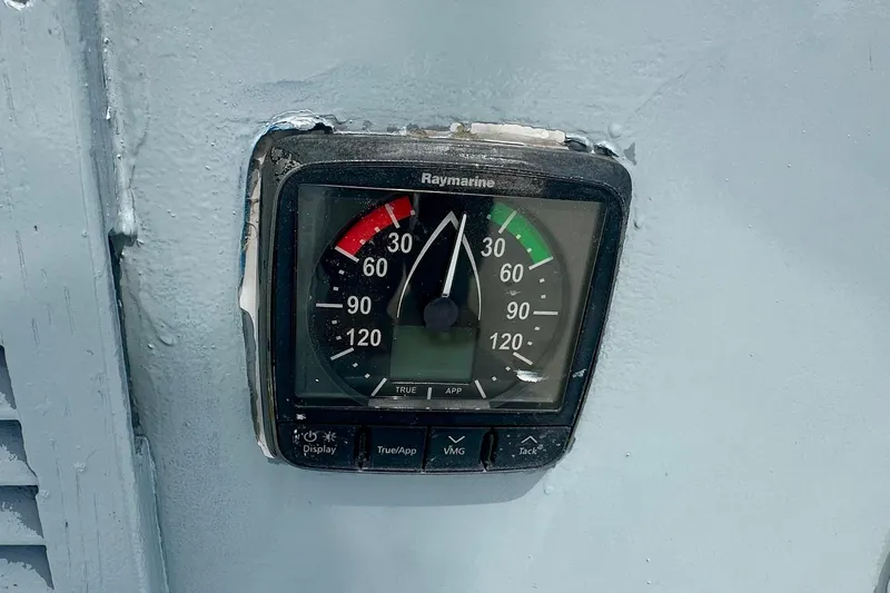 Slide: The Image of Raymarine wind gauge on 1994 Pilot Schooner Leopard, displaying wind angle and speed. - 52