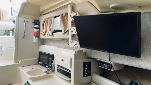 Slide: The Image of Grady-White Islander 2004 - 8