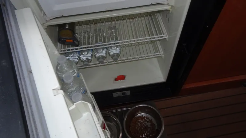 Slide: The Image of Formula 31 Performance Cruiser 2001 - 24