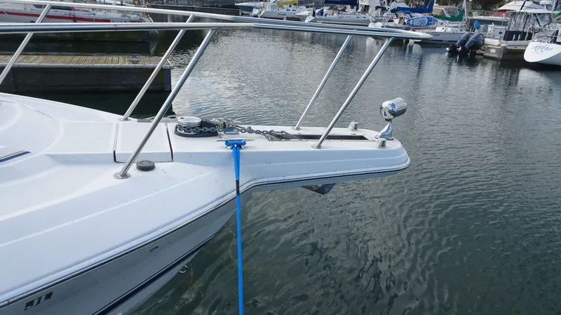 Slide: The Image of Formula 31 Performance Cruiser 2001 - 4