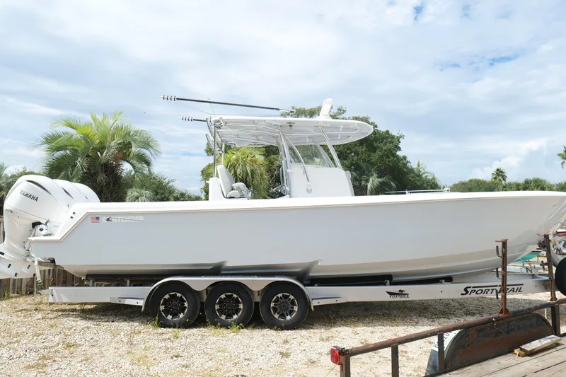 The Image of Contender 35 ST 2024 - 0