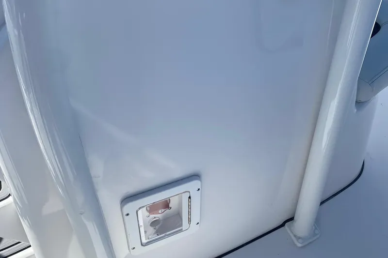 Slide: The Image of TIDEWATER 220LXF - 7