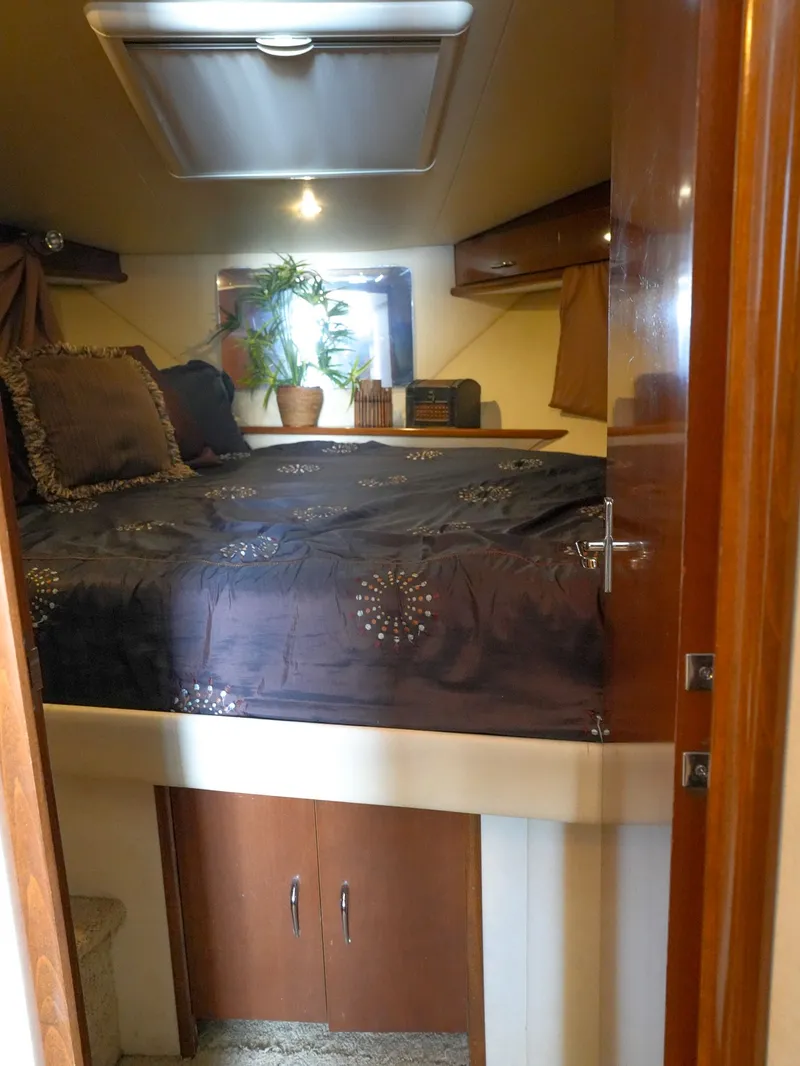 Slide: The Image of Carver Yachts 360 Sport Sedan 2008 - 20