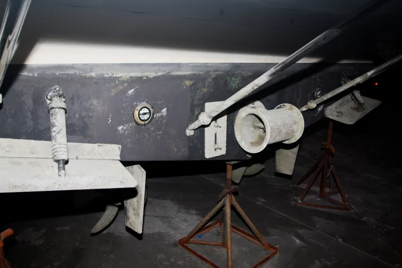 Slide: The Image of Stern Thruster, Underwater Lights - 58