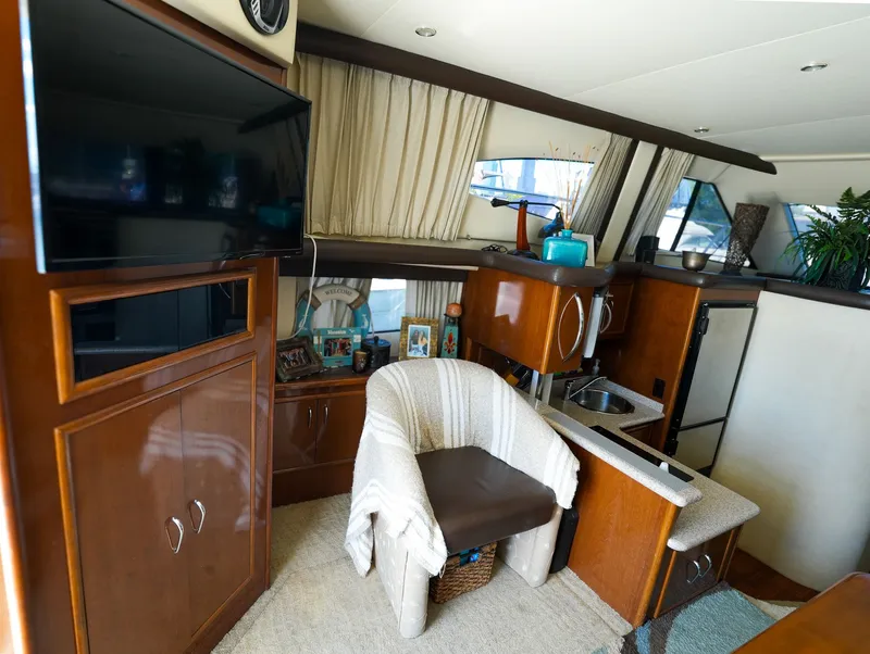 Slide: The Image of Carver Yachts 360 Sport Sedan 2008 - 6