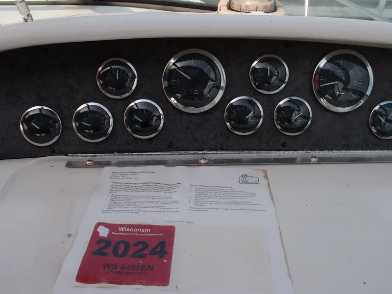 Slide: The Image of Sea Ray Sundancer 330 1999 - 11