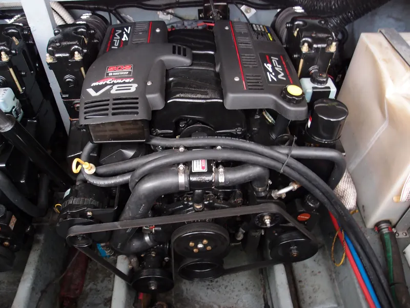 Slide: The Image of Sea Ray Sundancer 330 1999 - 36