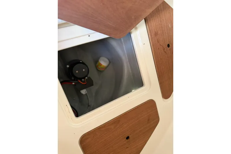 Slide: The Image of Bayliner Trophy T25 Pilothouse 2024 - 59