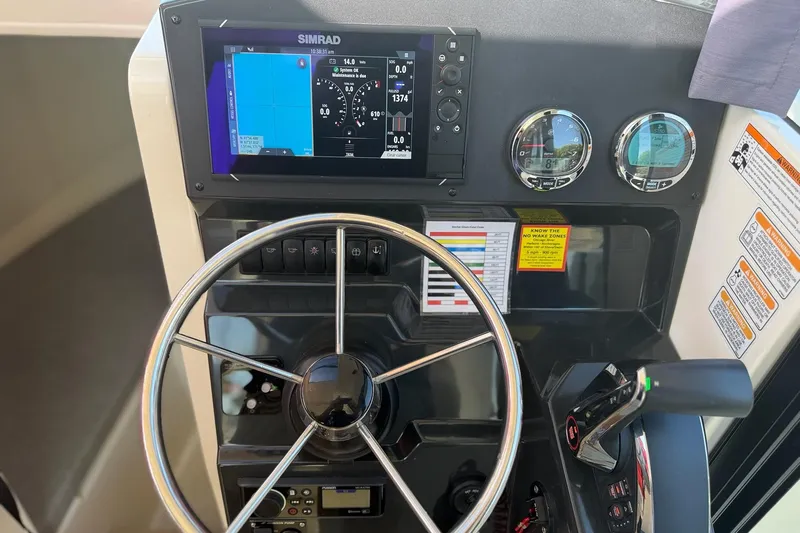 Slide: The Image of Bayliner Trophy T25 Pilothouse 2024 - 51