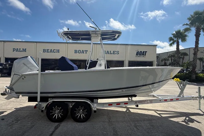 The Image of 2001 Contender 21 Open boat on trailer at Palm Beach Boat Sales. - 0