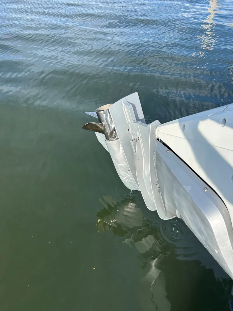 Slide: The Image of Sea Ray SDX 270 Outboard 2020 - 2