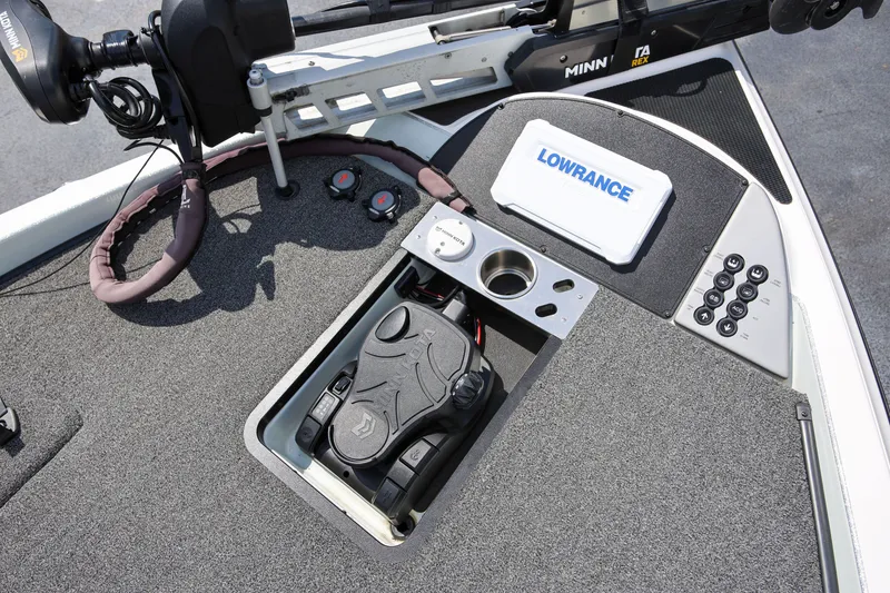 Slide: The Image of 2020 Caymas CX 20 PRO boat deck with Minn Kota and Lowrance equipment. - 15