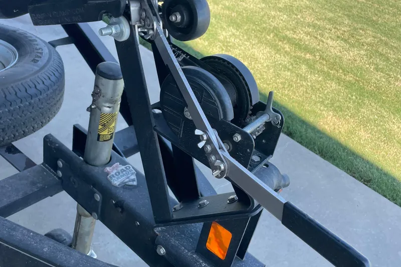 Slide: The Image of Trailer winch mechanism on a 2018 Ranger Z185 boat trailer. - 7