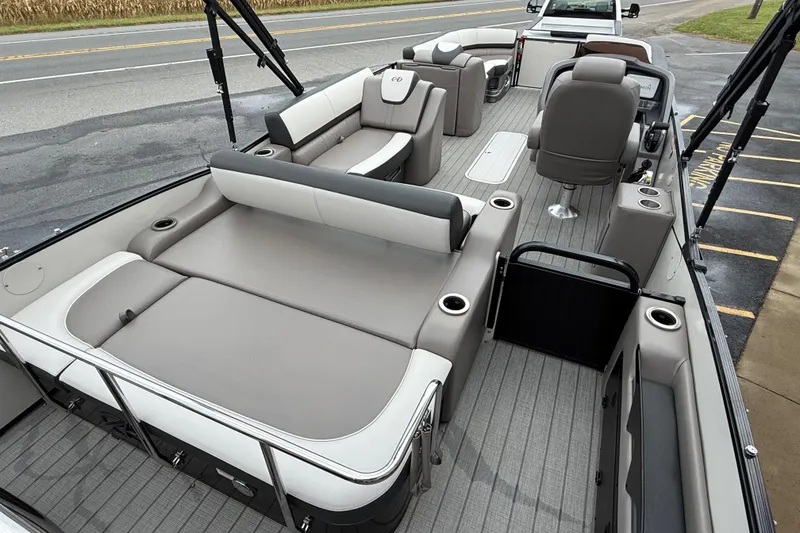 Slide: The Image of 2022 Avalon 2585 Catalina VRB Tri Toon boat interior with spacious seating and modern design. - 11