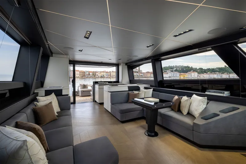 Slide: The Image of Pershing GTX70 2026 - 12