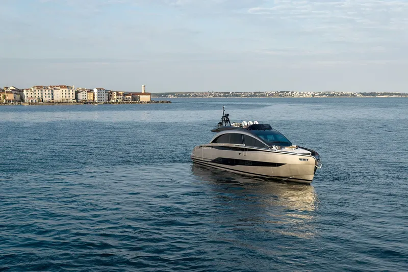 Slide: The Image of Pershing GTX70 2026 - 2