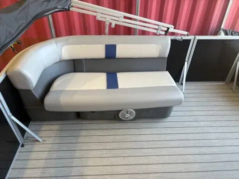 Slide: The Image of Princecraft JAZZ 17/50ELPT CT EFI 4S 2026 - 5