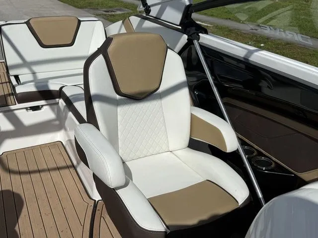 Slide: The Image of Yamaha 252SD 2023 - 24