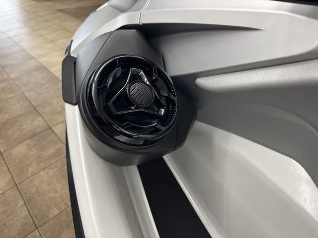 Slide: The Image of Sea-Doo GTX 2025 - 11