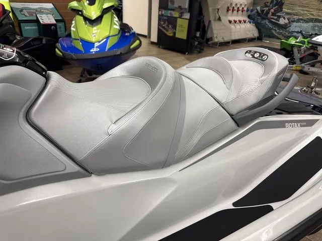Slide: The Image of Sea-Doo GTX 2025 - 14