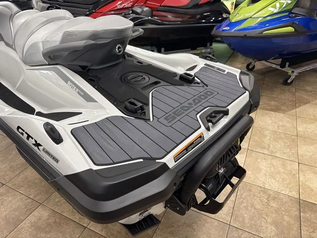 Slide: The Image of Sea-Doo GTX 2025 - 15