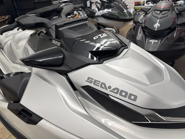 Slide: The Image of Sea-Doo GTX 2025 - 16