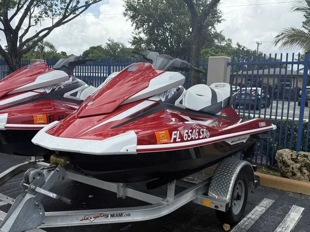 Slide: The Image of Yamaha VX Cruiser 2020 - 4