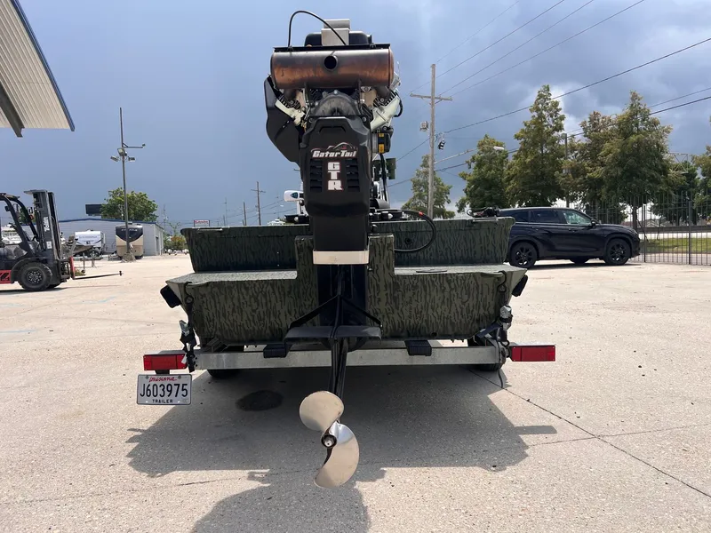 Slide: The Image of Gator-Tail 18x54 Extreme 2023 - 2