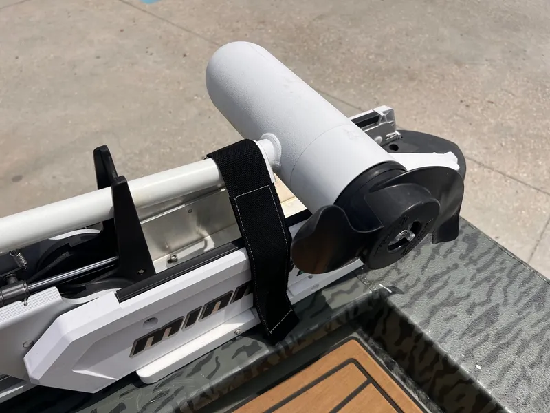 Slide: The Image of Gator-Tail 18x54 Extreme 2023 - 9