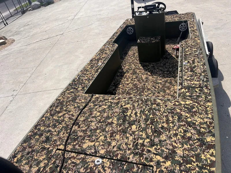 Slide: The Image of Patriot 22x60 2020 - 4