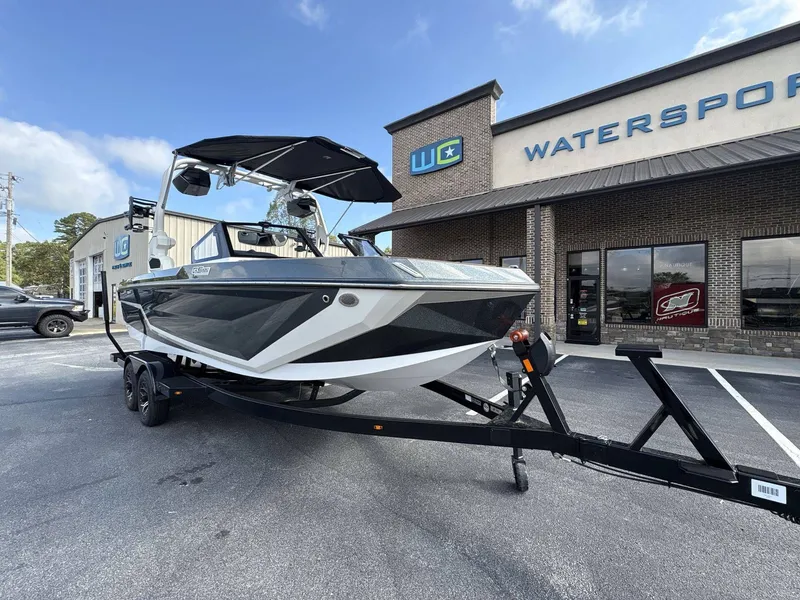 Slide: The Image of Nautique Super Air Nautique GS22 2026 - 40