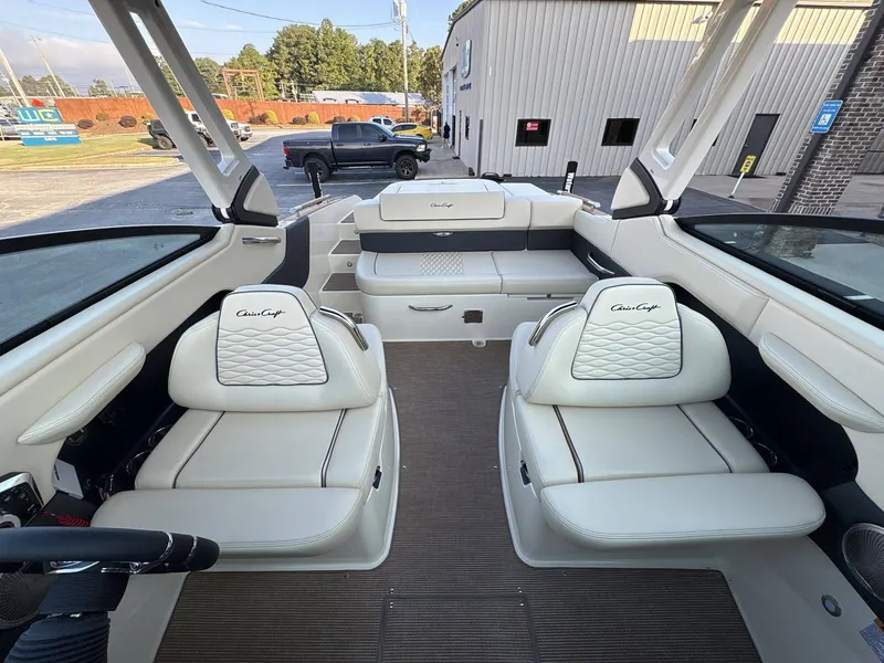 Slide: The Image of Chris-Craft Sportster 25 MR 2026 - 26