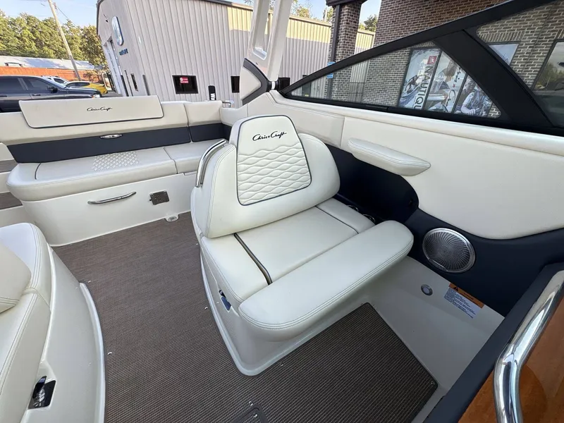 Slide: The Image of Chris-Craft Sportster 25 MR 2026 - 32