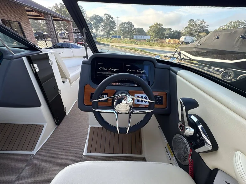 Slide: The Image of Chris-Craft Sportster 25 MR 2026 - 34