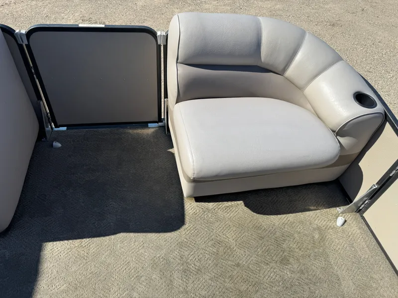 Slide: The Image of Premier 201 Gemini Fish 'n Cruise Pontoon 2011 - 14