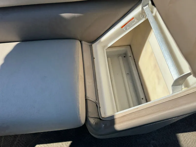 Slide: The Image of Premier 201 Gemini Fish 'n Cruise Pontoon 2011 - 27