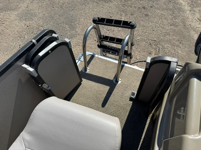 Slide: The Image of Premier 201 Gemini Fish 'n Cruise Pontoon 2011 - 39
