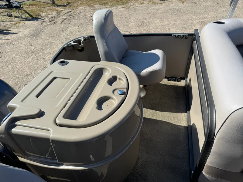 Slide: The Image of Premier 201 Gemini Fish 'n Cruise Pontoon 2011 - 45