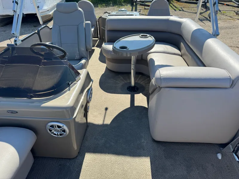 Slide: The Image of Premier 201 Gemini Fish 'n Cruise Pontoon 2011 - 5
