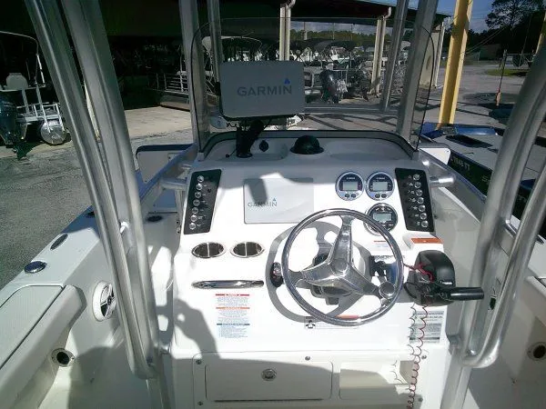 Slide: The Image of Robalo 226 Cayman 2019 - 5